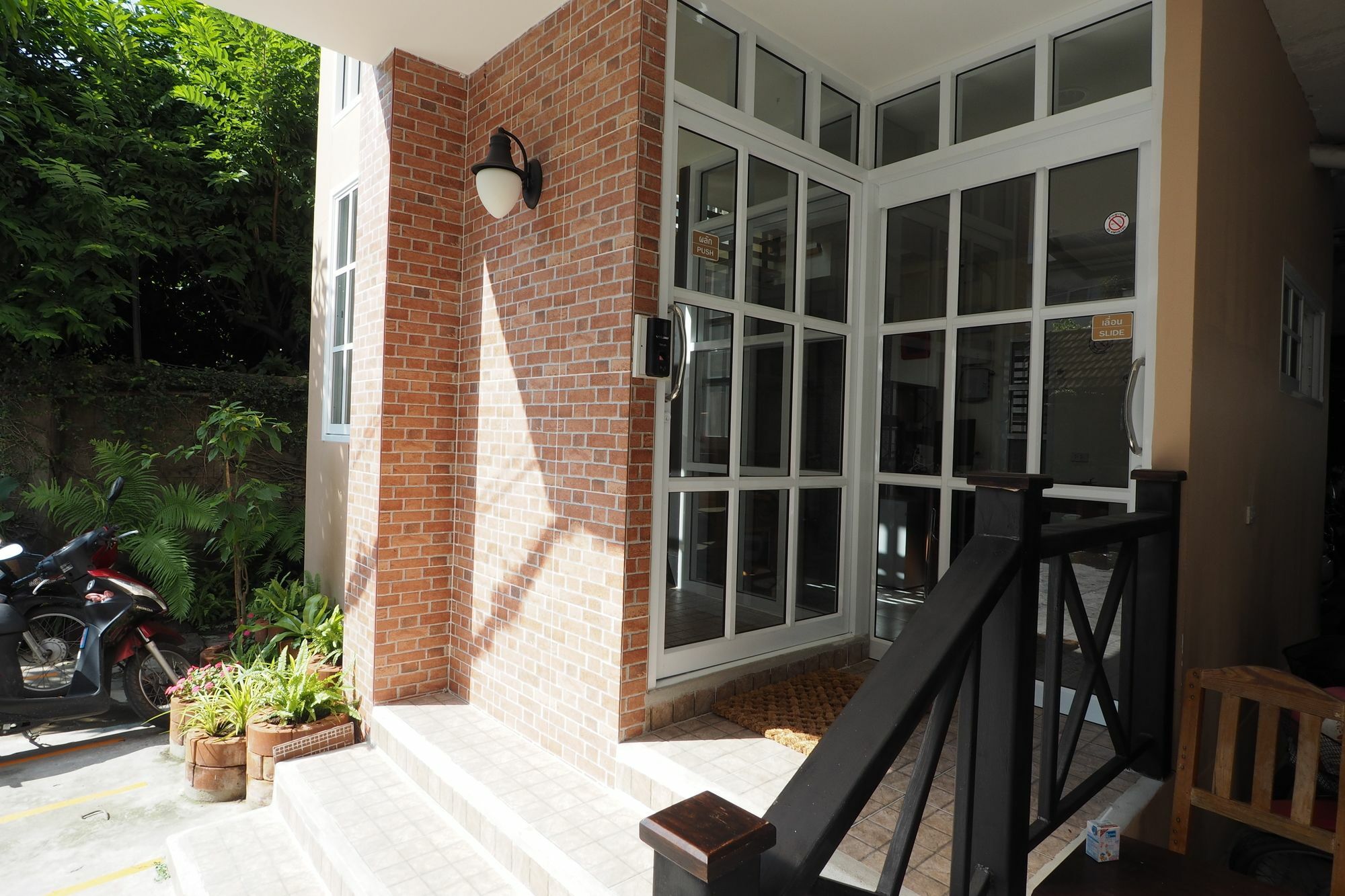 Just Sleep @Box Hostel Chiang Mai Exterior foto